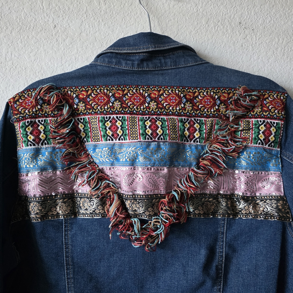 Cato Multicolor Embroidered Denim Jacket - Picture 4 of 8